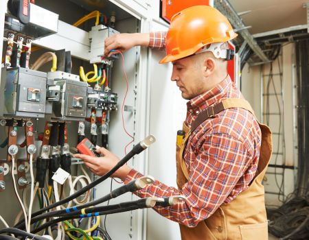 Commercial electrician Pembroke MA